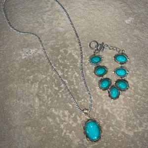 TURQUOISE NECKLACE AND MATCHING BRACELET